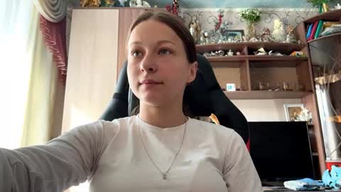 Snapshot of marlenahuit chatting on 06/21/26, 05:32 Lena online show from 06/21/26, 05:32