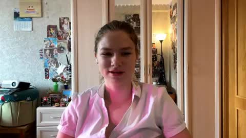 Snapshot of marlinker chatting on 06/11/26, 07:17 Codi online show from 06/11/26, 07:17