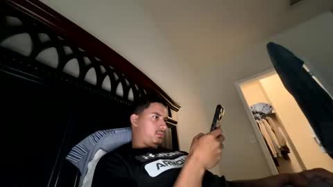 Snapshot of marlonnolascotabora15 chatting on 05/12/26, 01:30 marlonnolascotabora15 online show from 05/12/26, 01:30