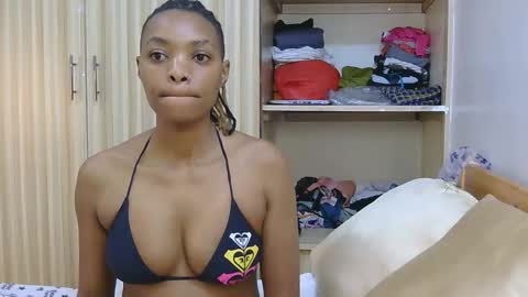 Snapshot of marly_babe chatting on 05/16/26, 09:24 Marly online show from 05/16/26, 09:24