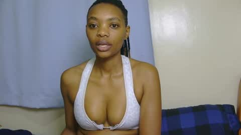 Snapshot of marly_babe chatting on 06/16/26, 11:29 Marly online show from 06/16/26, 11:29