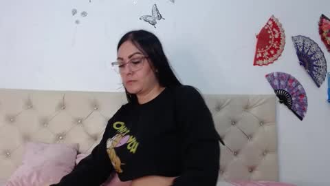 Snapshot of marlymilf6 chatting on 02/25/25, 11:41 Marly  online show from 02/25/25, 11:41