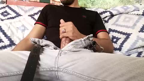 Snapshot of marocreda33 chatting on 09/08/25, 03:00 marocreda33 online show from 09/08/25, 03:00