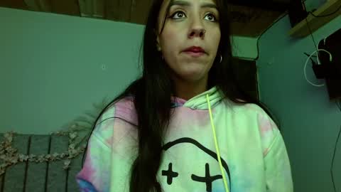 Snapshot of maroval2 chatting on 01/04/25, 02:25 maroval online show from 01/04/25, 02:25