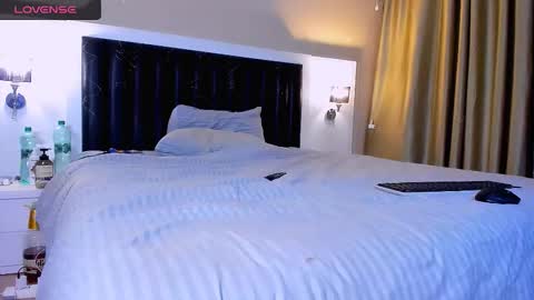 Mari online show from 01/14/26, 11:05