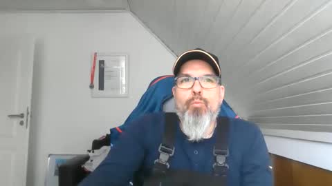 Snapshot of marriedcock1980 chatting on 03/15/26, 12:00 marriedcock1980 online show from 03/15/26, 12:00