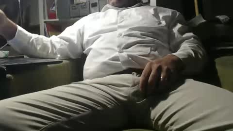 Snapshot of marrieddad19751975 chatting on 02/19/25, 04:01 only fans marrieddad19751975 online show from 02/19/25, 04:01