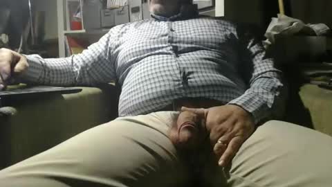 Snapshot of marrieddad19751975 chatting on 02/21/25, 02:50 only fans marrieddad19751975 online show from 02/21/25, 02:50