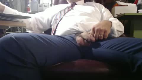 Snapshot of marrieddad19751975 chatting on 09/10/25, 02:17 only fans marrieddad19751975 online show from 09/10/25, 02:17