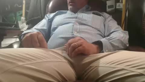 Snapshot of marrieddad19751975 chatting on 05/21/26, 01:34 only fans marrieddad19751975 online show from 05/21/26, 01:34