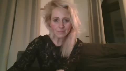 MaryGoRound online show from 01/23/25, 02:44