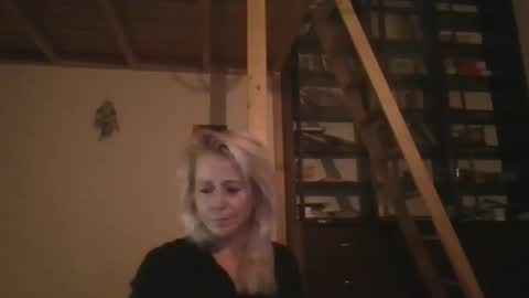 MaryGoRound online show from 01/26/25, 03:06