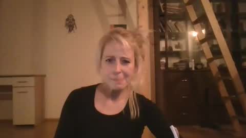 MaryGoRound online show from 03/01/25, 02:15