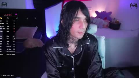 Snapshot of marshall_cazher chatting on 06/26/26, 05:34 marshall online show from 06/26/26, 05:34