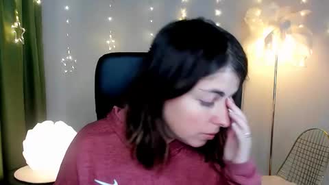 martaedams online show from 12/15/25, 06:17