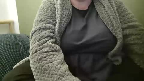 Snapshot of marthabriest chatting on 12/18/24, 11:24 Martha online show from 12/18/24, 11:24