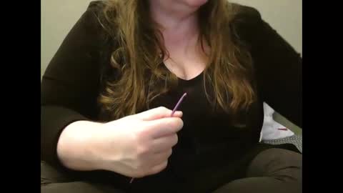 Snapshot of marthabriest chatting on 01/01/25, 11:05 Martha online show from 01/01/25, 11:05