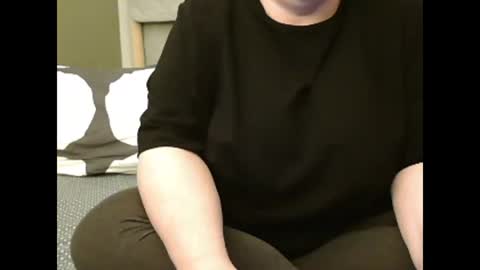 Snapshot of marthabriest chatting on 01/05/25, 04:25 Martha online show from 01/05/25, 04:25