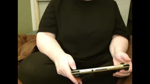 Snapshot of marthabriest chatting on 01/07/25, 03:33 Martha online show from 01/07/25, 03:33