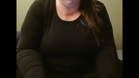 Snapshot of marthabriest chatting on 01/11/25, 05:52 Martha online show from 01/11/25, 05:52