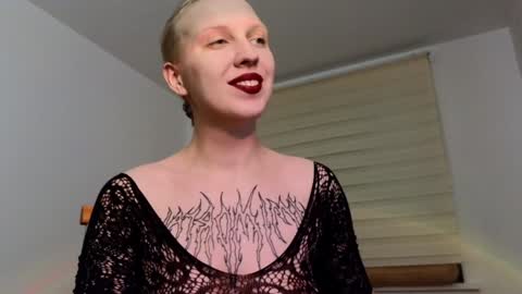 Snapshot of marthahoffman chatting on 12/21/24, 12:20 Ultimate Goddess online show from 12/21/24, 12:20