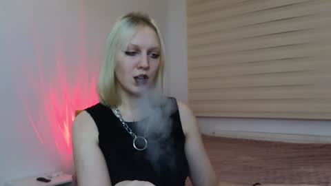Snapshot of marthahoffman chatting on 02/02/25, 08:08 Ultimate Goddess online show from 02/02/25, 08:08