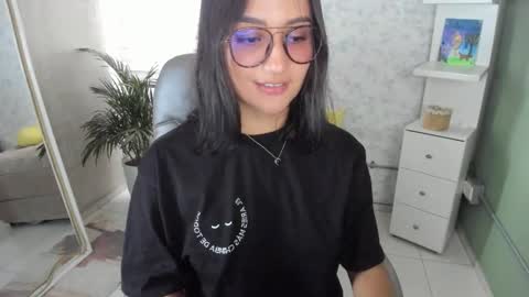 Martina online show from 09/08/25, 07:46