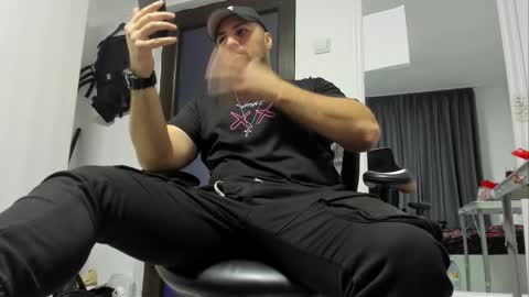 Snapshot of martiinsoul chatting on 12/21/25, 08:05 Martiinsoul online show from 12/21/25, 08:05