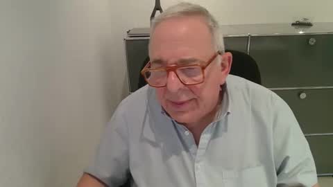 martin_1947 online show from 11/24/25, 03:23