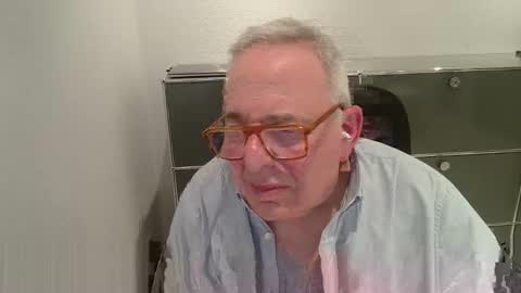 martin_1947 online show from 03/31/26, 08:53