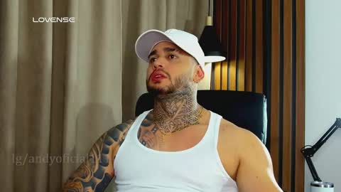 Snapshot of martin_colby05 chatting on 05/04/26, 12:28 ONLYFANS Sotoandres modelo independiente online show from 05/04/26, 12:28