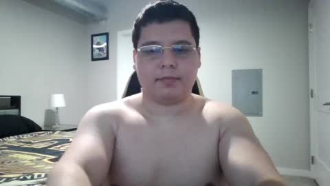 Snapshot of martin_militaryboy chatting on 05/20/26, 02:18 martin_militaryboy online show from 05/20/26, 02:18