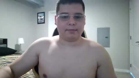 Snapshot of martin_militaryboy chatting on 05/29/26, 10:52 martin_militaryboy online show from 05/29/26, 10:52