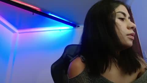 100 explicit here. follow  online show from 07/18/26, 12:42
