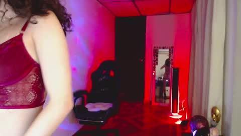 mari online show from 02/23/25, 02:07