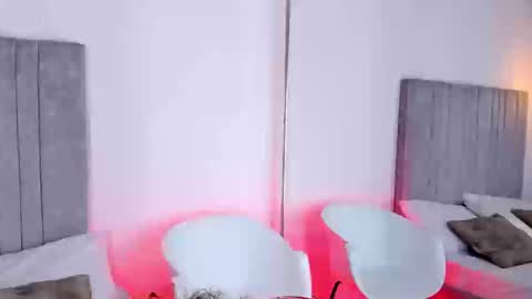 mari online show from 01/09/26, 08:10