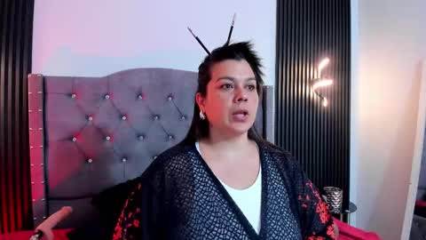   MARTINA   online show from 09/12/25, 12:05