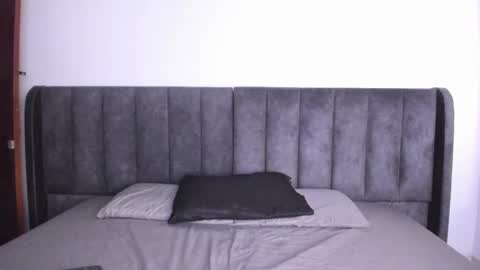 Laura online show from 02/28/25, 08:39