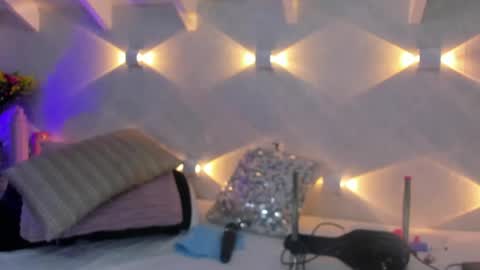 martina mIIler online show from 04/24/26, 11:56