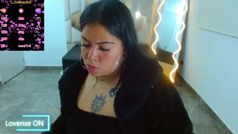 Snapshot of martina_tay chatting on 01/04/25, 02:56 Hey im martina online show from 01/04/25, 02:56