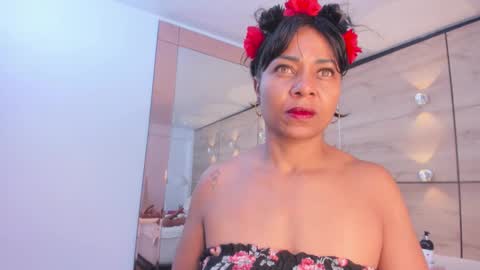 martina touss  online show from 11/27/25, 12:07