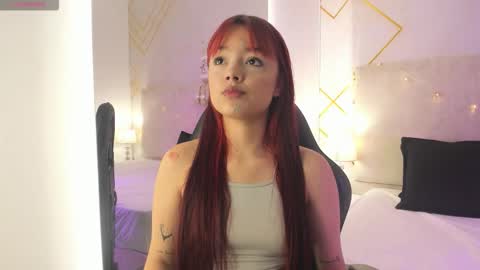 Martina  online show from 12/18/25, 08:37