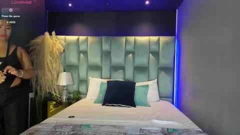 Martina Garcia online show from 09/10/25, 11:32