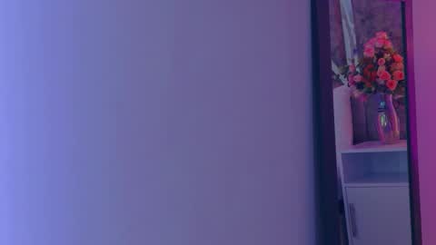 Martina Garcia online show from 10/10/25, 07:02