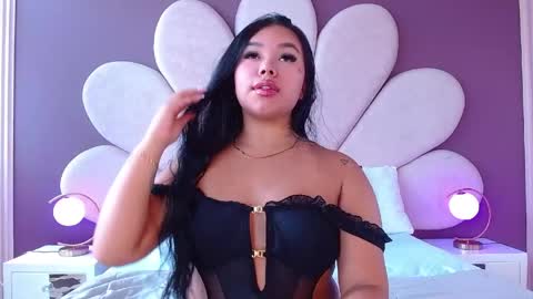 Snapshot of martinagarcia__ chatting on 05/06/26, 07:19 Martina Garcia online show from 05/06/26, 07:19