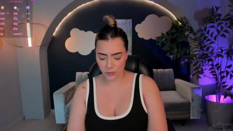 Snapshot of martinnabonnet chatting on 12/05/24, 04:55 Martinna Bonnet online show from 12/05/24, 04:55