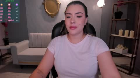 Snapshot of martinnabonnet chatting on 12/26/24, 11:21 Martinna Bonnet online show from 12/26/24, 11:21