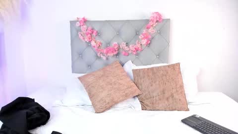 Martina and Anastasia online show from 10/23/25, 09:13