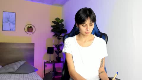 Martina and Anastasia online show from 12/04/25, 08:17