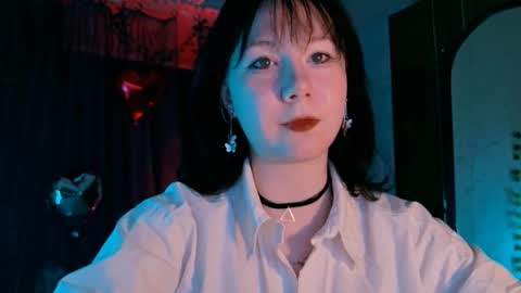 Nancy online show from 04/18/26, 07:07